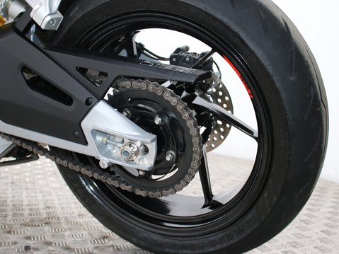 Aprilia Tuono 660 TUONO 660 FACTORY 34