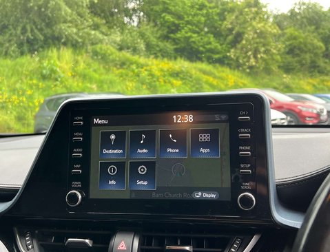 Toyota C-HR 1.8 C-HR Design HEV CVT 5dr 19