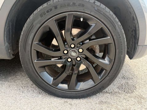 Land Rover Discovery Sport 2.0 Discovery Sport Black HSE TD4 Auto 4WD 5dr 55