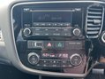 Mitsubishi Outlander 2.0h 12kWh GX3h CVT 4WD Euro 5 (s/s) 5dr 35