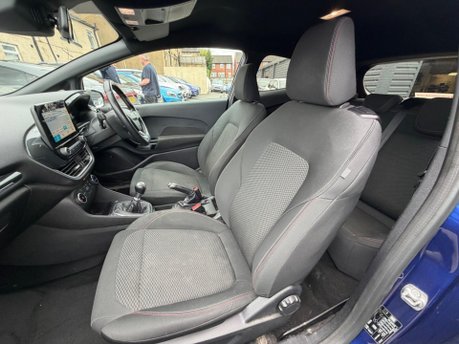 Ford Fiesta ST-LINE 11