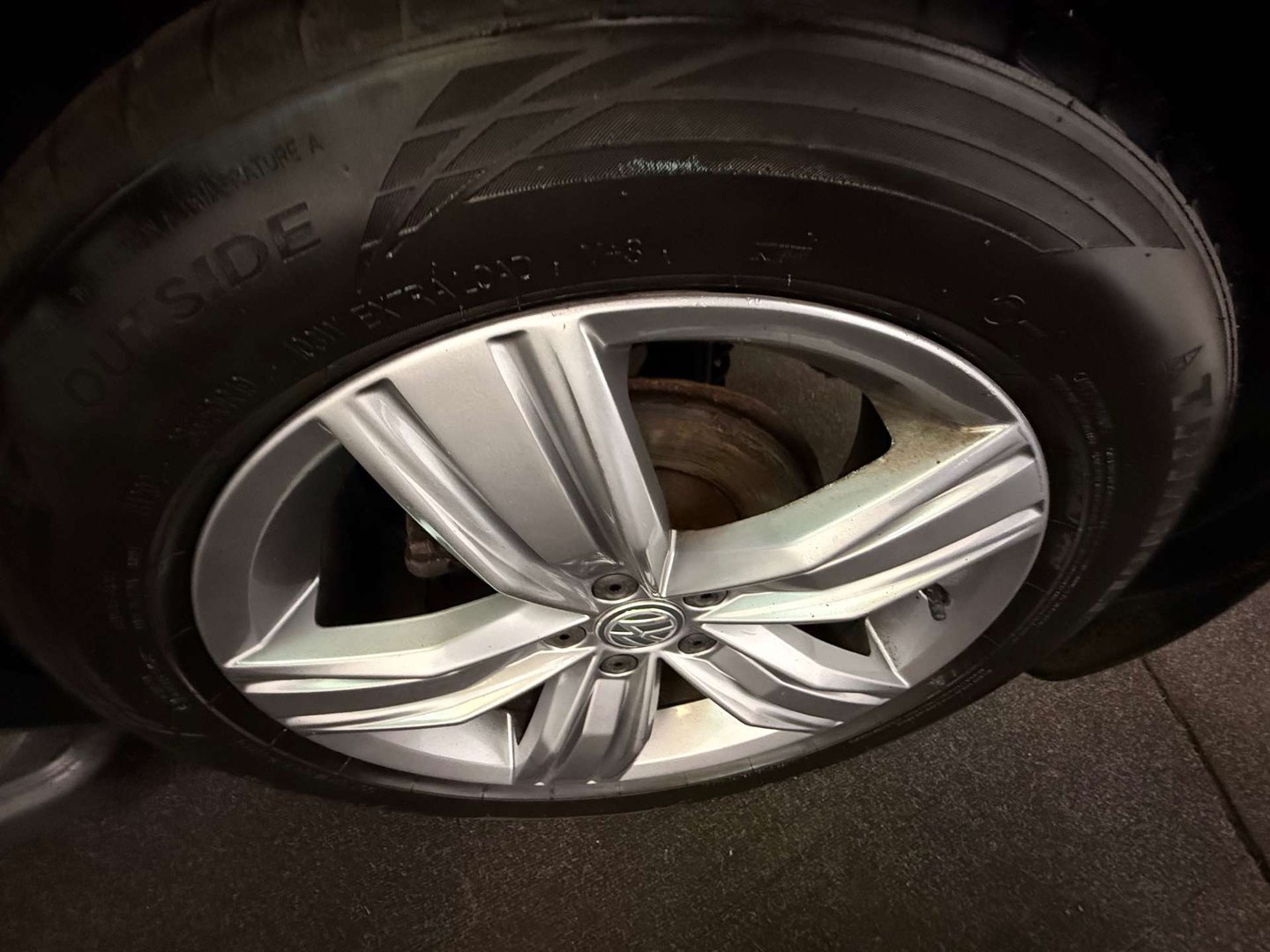 2019 Volkswagen Tiguan — image 41