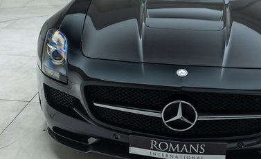 Mercedes-Benz SLS AMG GT FINAL EDITION 27