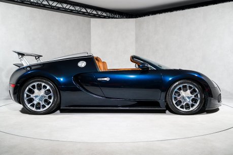 Bugatti Veyron GRAND SPORT. FRESH SERVICE. EX BUGATTI DISPLAY CAR. OUTSTANDING PROVENANCE 7