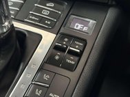 Porsche Macan 3.0 TD V6 S SUV 5dr Diesel PDK 4WD Euro 6 (s/s) (258 ps) 31