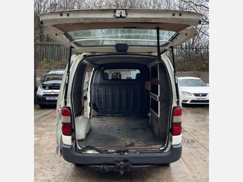 Toyota Hiace 2.5 280 D-4D Panel Van 4dr Diesel Manual RWD L1 H1 (221 g/km, 117 bhp) 11