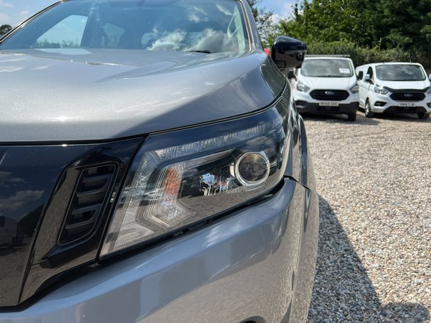 Nissan Navara N-Guard | Auto | 2.3 LT | Dbl Cab | Nav | Sensors | Cam | EURO 6 | NO VAT 19