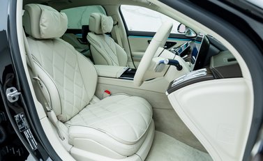 Mercedes-Benz S Class S580 Maybach First Class 12