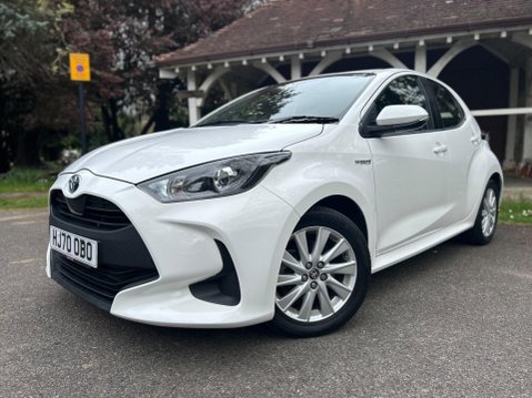 Toyota Yaris ICON FHEV 16