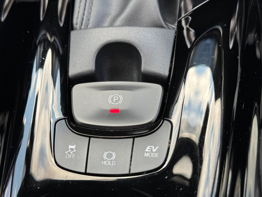 2020 Toyota C-HR — image 31