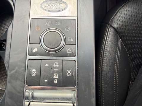 Land Rover Discovery 3.0 Discovery Anniversary Edition SDV6 Auto 4WD 5dr 43