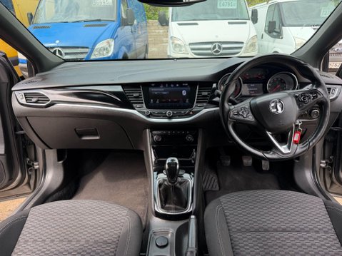 Vauxhall Astra 1.6 CDTi ecoFLEX SRi Nav Hatchback 5dr Diesel Manual Euro 6 (s/s) (110 ps) 26