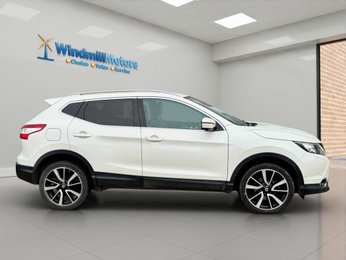Nissan Qashqai 1.6 DIG-T Tekna 2WD Euro 6 (s/s) 5dr