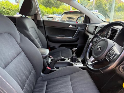 Kia Sportage 1.7 CRDi 1 Euro 6 (s/s) 5dr 8