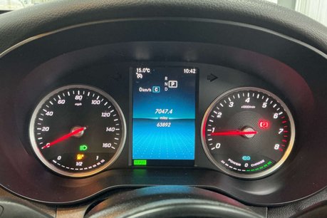 Mercedes-Benz C Class 1.5 C200 MHEV EQ Boost SE Saloon 4dr Petrol G-Tronic+ Euro 6 (s/s) (198 ps) 8