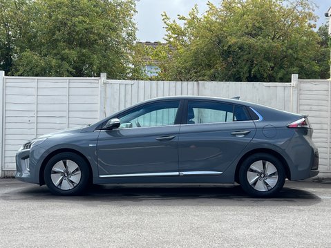 Hyundai IONIQ 1.6 h-GDi Premium Hatchback 5dr Petrol Hybrid DCT Euro 6 (s/s) (141 ps) 7