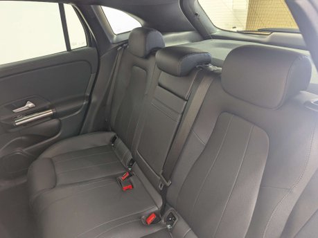 Mercedes-Benz EQA EQA 250 Sport 5dr 41