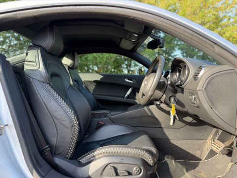 Audi TT 2.0 TT Quattro TFSI Semi-Auto 4WD 3dr 4