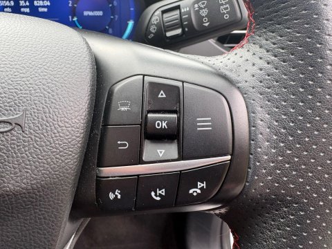Ford Kuga ST-LINE FIRST EDITION 36