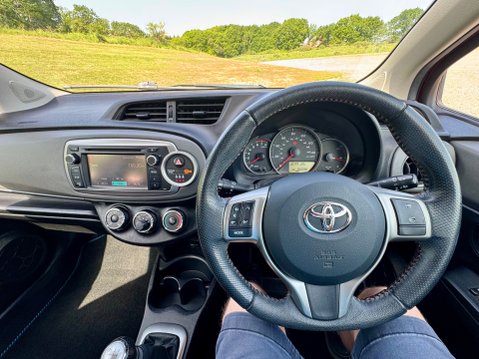 Toyota Yaris VVT-I SR 20