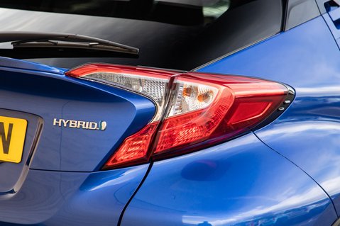 Toyota C-HR DESIGN 9