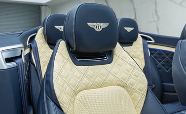 Bentley Continental GTC W12 First Edition 25