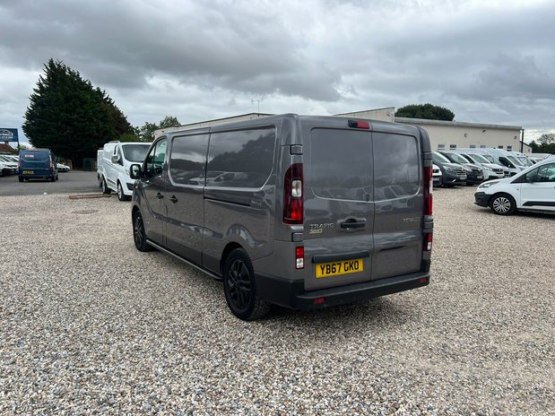 Renault Trafic LWB L2H1 Low Roof Sport LL30 Air Con Alloy Wheels EURO 6 NO VAT 8