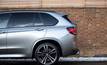BMW X5 M 7