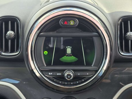 Mini Countryman 1.5 7.6kWh Cooper SE SUV 5dr Petrol Plug-in Hybrid Auto ALL4 Euro 6 (s/s) ( 57