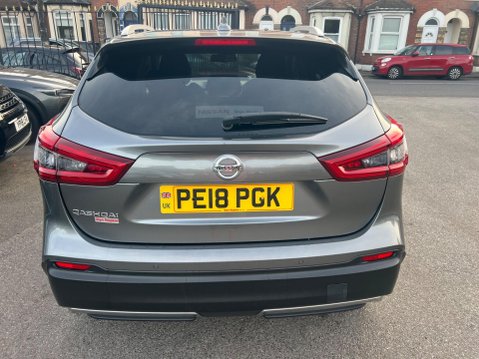 Nissan Qashqai 1.2 DIG-T N-Connecta XTRON Euro 6 (s/s) 5dr 5