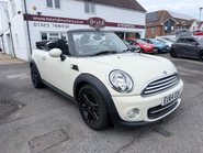 Mini Convertible COOPER D 4