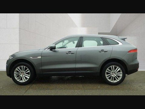 Jaguar F-Pace 2.0 D240 Portfolio SUV 5dr Diesel Auto AWD Euro 6 (s/s) (240 ps) 5