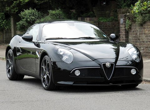 Alfa Romeo 8C Competizione 1