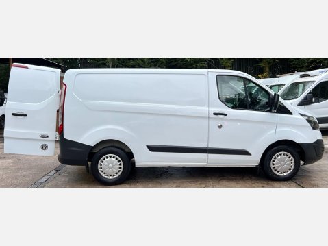 Ford Transit Custom 2.2 TDCi 270 Panel Van 5dr Diesel Manual L1 H2 (186 g/km, 98 bhp) 10