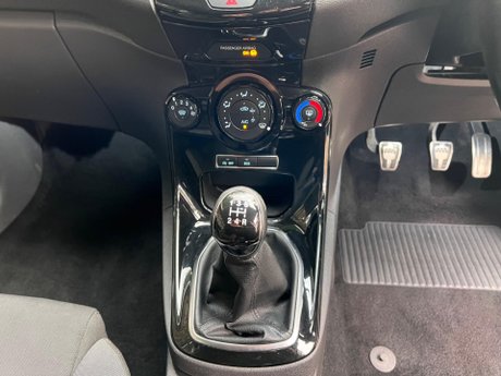 Ford Fiesta 1.0T EcoBoost Zetec S Euro 6 (s/s) 3dr 22