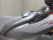 Peugeot Metropolis 400 RXR 2017 ONLY 10K 3 WHEELER TRIKE CAR LICENCE LONG MOT 23