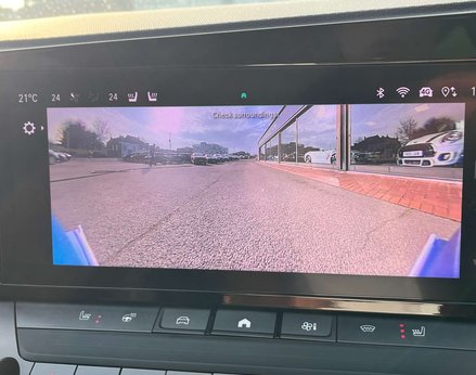 Vauxhall Astra 1.2 Astra Ultimate Turbo Auto 5dr 27