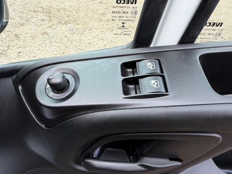Iveco Daily 2.3D HPI 14V 35S 3750 Chassis Cab 2dr Diesel Manual LWB Euro 6 (s/s) (136 p 18