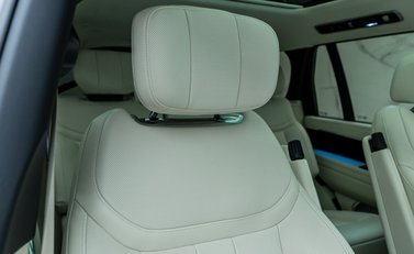 Land Rover Range Rover D350 AUTOBIOGRAPHY LWB 14