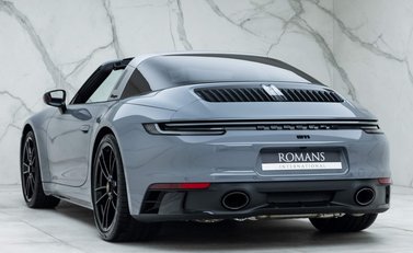 Porsche 911 Targa 4 GTS (992) 7