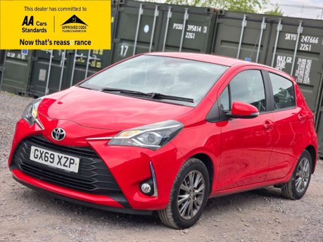 Toyota Yaris 1.5 VVT-i Icon Hatchback 5dr Petrol CVT Euro 6 (111 ps) 3