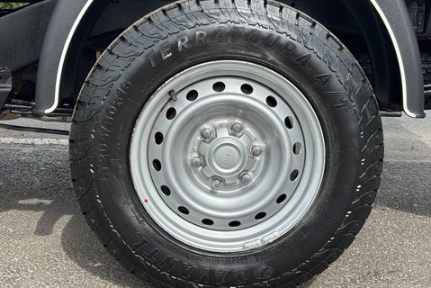 Isuzu D-Max Utility 1.9 TD Single Cab Dropside Truck 29