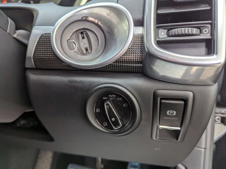 Porsche Cayenne 4.8 Cayenne V8 T Tiptronic S 4WD 5dr 79