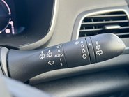 Renault Megane ICONIC E-TECH 37