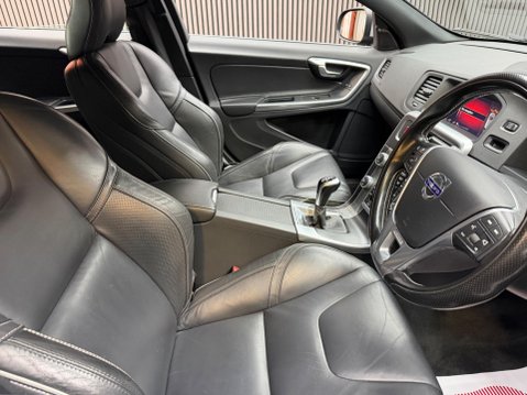 Volvo V60 2.0 D4 R-Design Lux Nav Euro 6 (s/s) 5dr 29