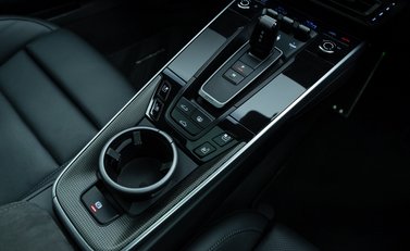 Porsche 911 Turbo S (992) 27