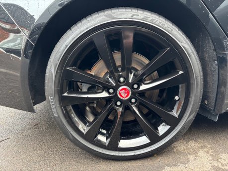 Jaguar XE P250i R-Dynamic S Saloon 4dr Petrol Auto Euro 6 (s/s) (250 ps) 17