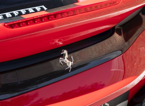 Ferrari 488 Pista 30