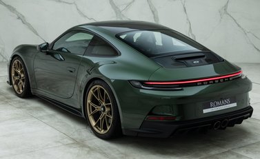 Porsche 911 GT3 TOURING (992) 12