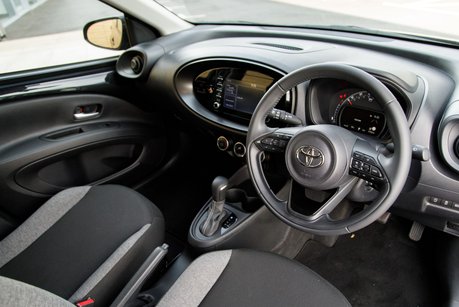 Toyota Aygo X VVT-I PURE